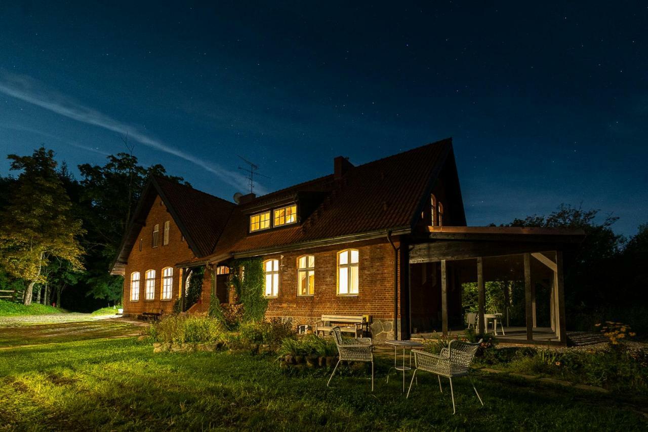 Dom Goscinny Stara Szkola Wysoka Wieś Extérieur photo